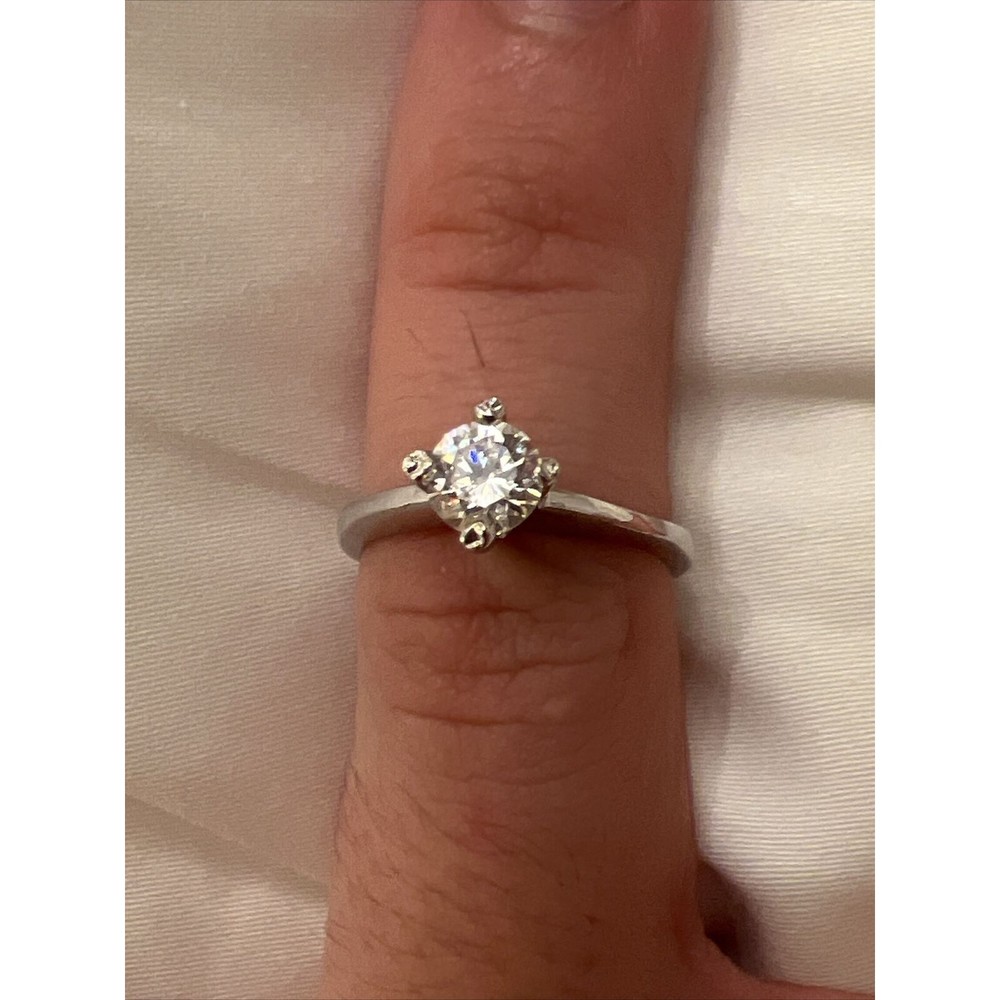 Silver Ring With Round Center Stone - Picture 5 of 6